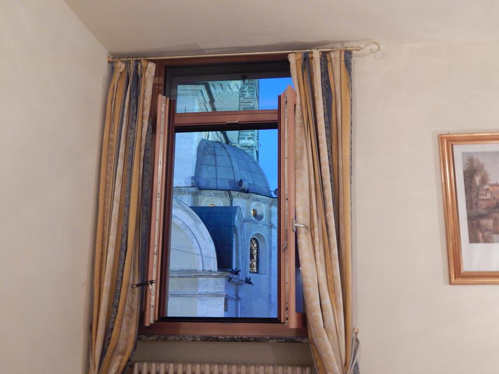 Albergo Altavilla ตีราโน ภายนอก รูปภาพ