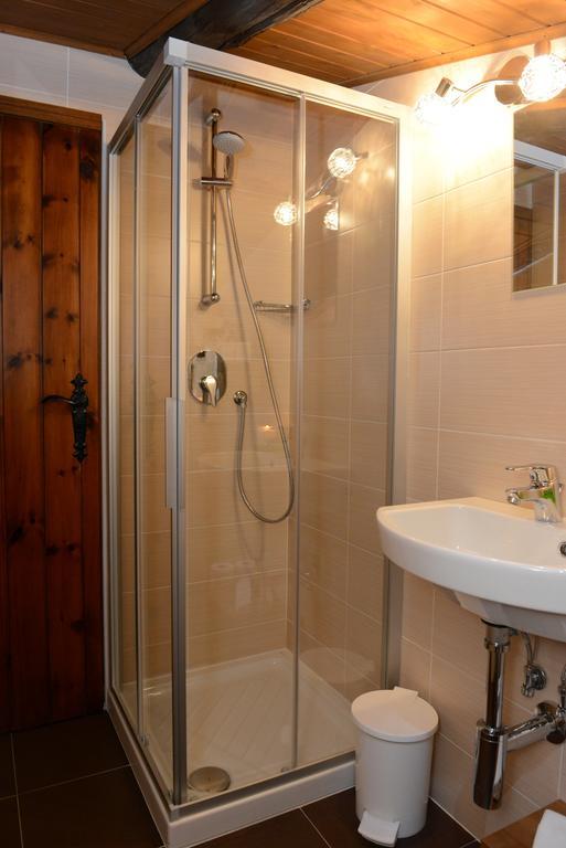 Albergo Altavilla ตีราโน ภายนอก รูปภาพ